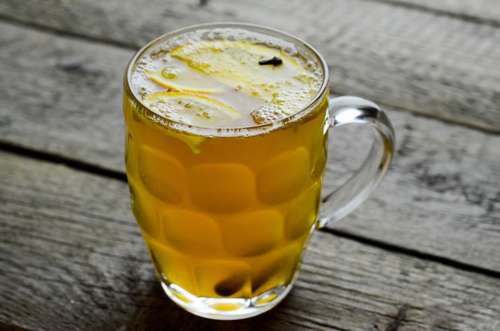 Passez un hiver plus doux avec cette recette de bière chaude savoureuse !